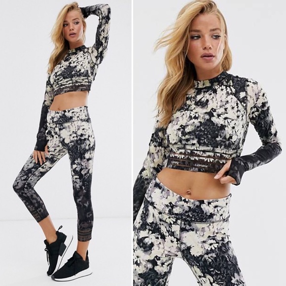 FREE PEOPLE IDRIS PRINTED LONG SLEEVE TOP - Picture 5 of 13